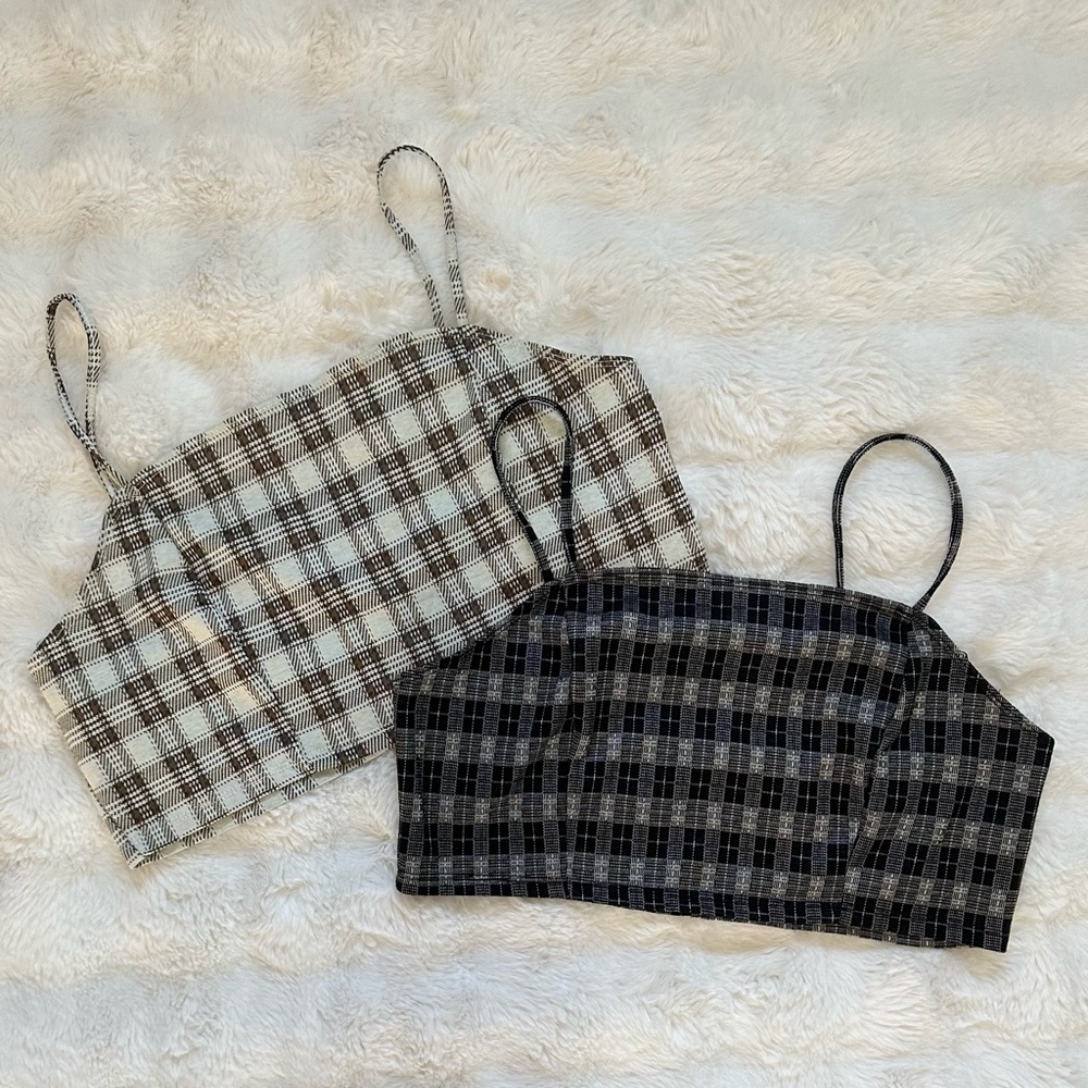 Bundle of 2 Aeropostale cropped tanks